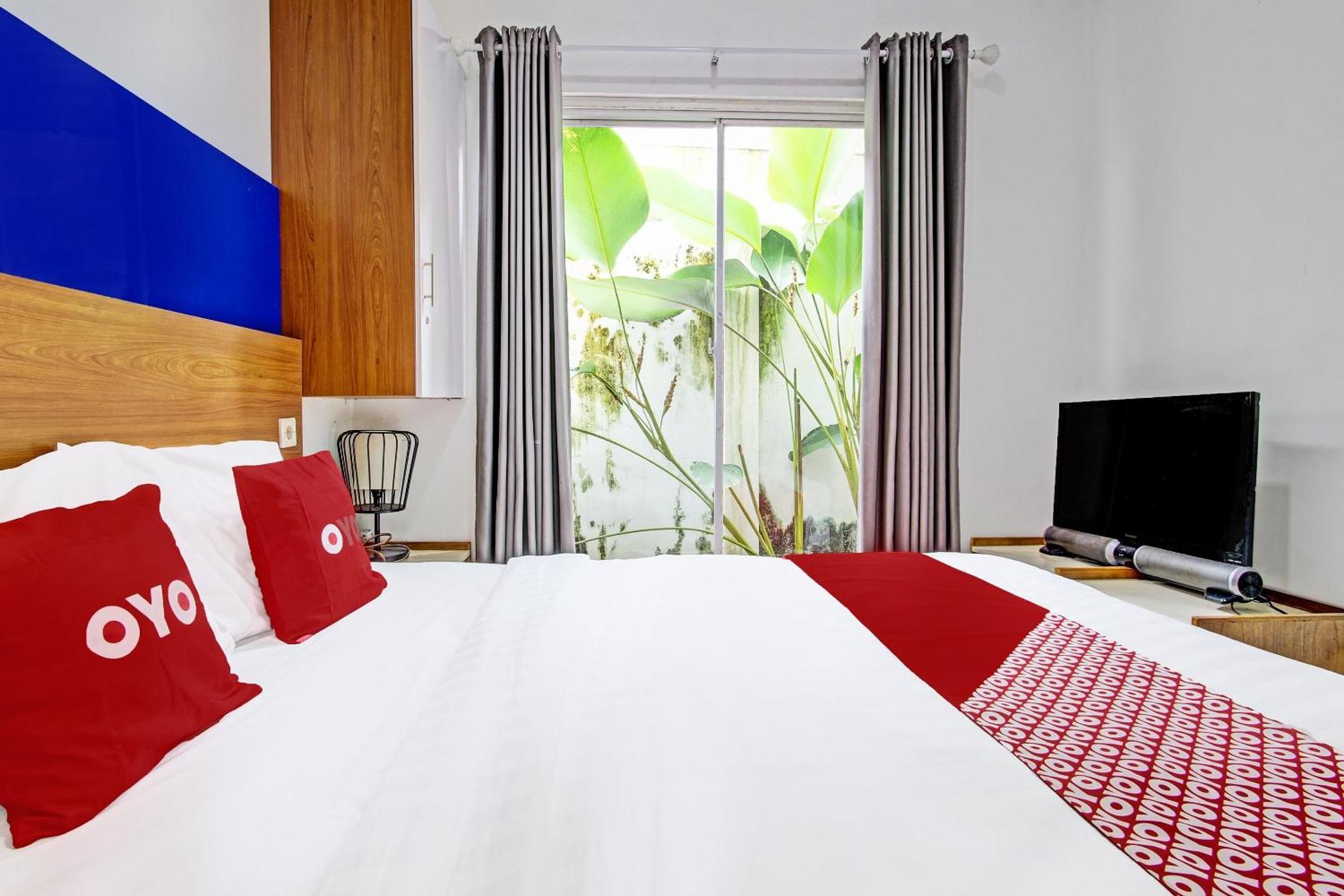 Oyo 91952 Oase Hostel Yogyakarta Esterno foto