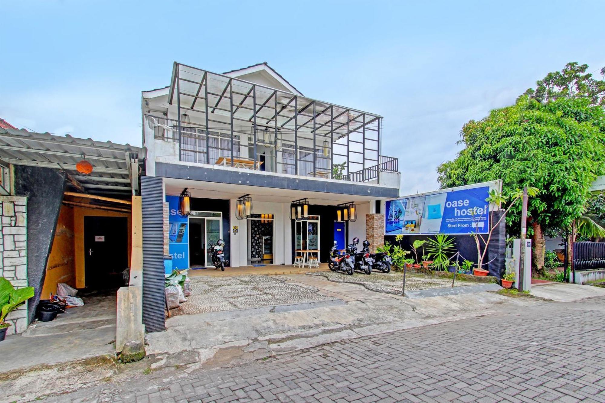 Oyo 91952 Oase Hostel Yogyakarta Esterno foto