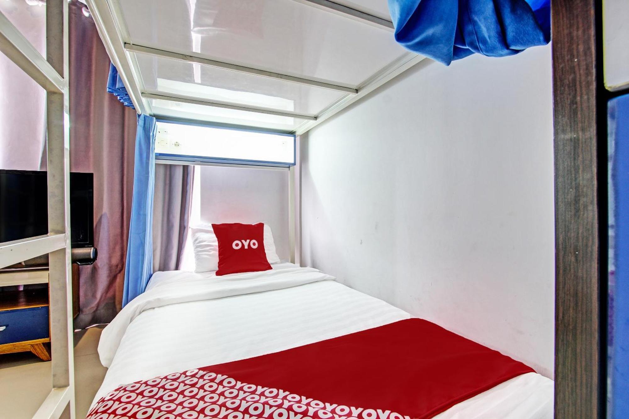 Oyo 91952 Oase Hostel Yogyakarta Esterno foto