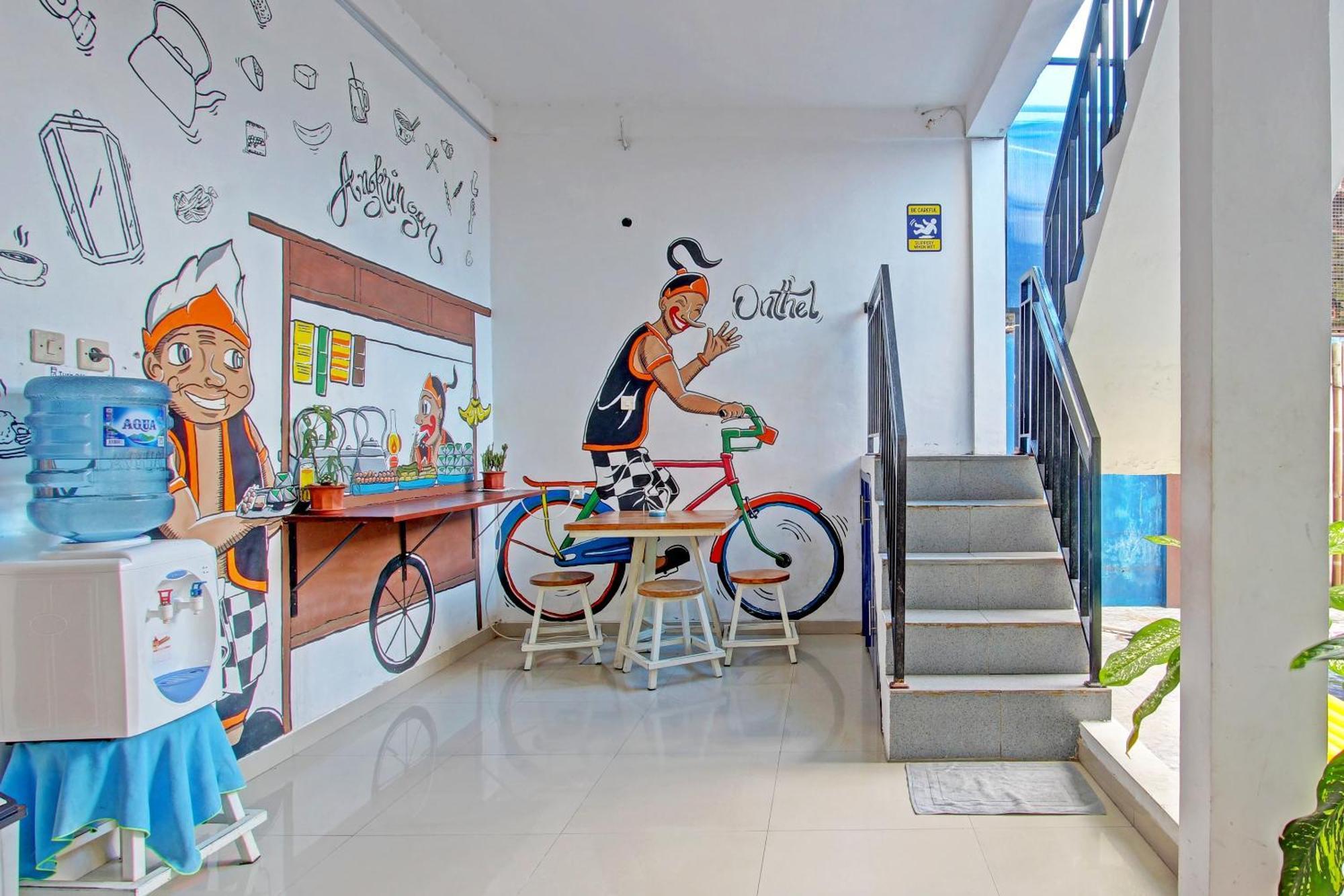 Oyo 91952 Oase Hostel Yogyakarta Esterno foto
